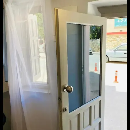 Fortezzino 公寓 罗希姆诺